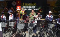 Huế: Tặng xe đạp cho học sinh nghèo ảnh 1