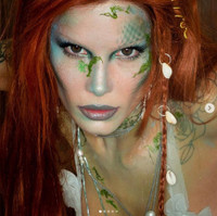 10 trang phục Halloween đẹp bất ngờ của sao thế giới 