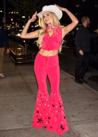 10 trang phục Halloween đẹp bất ngờ của sao thế giới