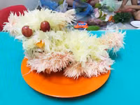 Những mâm cỗ Trung thu khiến nhiều bé 'khóc thét'