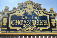 Cận cảnh lâu đài hơn 70 tỷ của đại gia 'đồng nát' ở Nghệ An