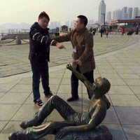 Hành động khó đỡ của người châu Á ảnh 3