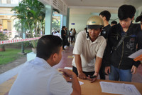 Đà Nẵng: Tân sinh viên Công nghệ phấn khởi nhập học ảnh 1