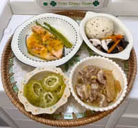 Mâm cơm cữ chồng nấu chăm vợ sau sinh khiến hội chị em ngưỡng mộ