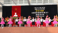 Trường Tiểu học Đô thị Việt Hưng (Hà Nội) tuyên dương GV xuất sắc ảnh 10 Trường Tiểu học Đô thị Việt Hưng (Hà Nội) tuyên dương GV xuất sắc ảnh 10