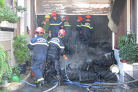 Bà hỏa thiêu rụi kho chứa lốp cao su ảnh 1