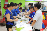 Những tấm lòng đồng hành cùng sĩ tử ảnh 18