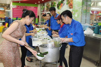 Những tấm lòng đồng hành cùng sĩ tử ảnh 2