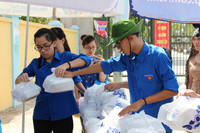 Những tấm lòng đồng hành cùng sĩ tử ảnh 8