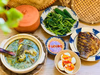 Vợ đảm khoe mâm cơm hấp dẫn khiến chồng đi đâu cũng muốn về nhà