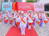 ‘Chú lính chì’ Thiện Nhân trong ngày khai giảng ở trường mới ảnh 6