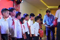 Formosa trao hơn 400 suất học bổng cho học sinh nghèo vượt khó học giỏi tỉnh Hà Tĩnh ảnh 4