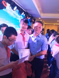 Formosa trao hơn 400 suất học bổng cho học sinh nghèo vượt khó học giỏi tỉnh Hà Tĩnh ảnh 2