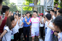 “Người phán xử” đá bóng gây quỹ ủng hộ sinh viên nghèo ảnh 3 “Người phán xử” đá bóng gây quỹ ủng hộ sinh viên nghèo ảnh 3