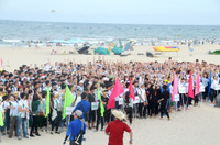 1.500 sinh viên Đà Nẵng sôi nổi tham gia kêu gọi bảo vệ môi trường ảnh 4