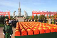 Truy điệu, cải táng hài cốt liệt sĩ quân tình nguyện và chuyên gia Việt Nam ảnh 7