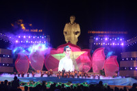 Nghệ An: Kỷ niệm 60 năm Bác Hồ về thăm quê lần thứ nhất ảnh 1