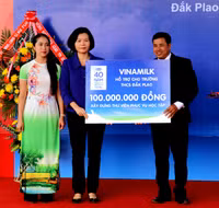 Vinamilk tiên phong mang chương trình sữa học đường đến với trẻ em Đắk Nông ảnh 10