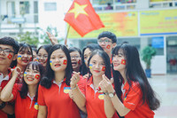 Sinh viên TPHCM nôn nao trước giờ bóng lăn ảnh 6 Sinh viên TPHCM nôn nao trước giờ bóng lăn ảnh 6