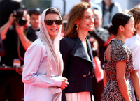 Hôn xã giao bị kết tội “băng hoại đạo đức” ảnh 7