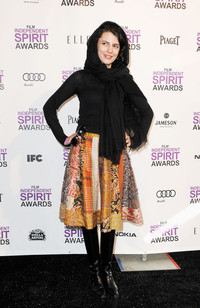 Hôn xã giao bị kết tội “băng hoại đạo đức” ảnh 20