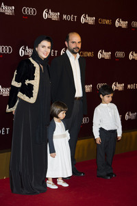 Hôn xã giao bị kết tội “băng hoại đạo đức” ảnh 18