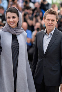 Hôn xã giao bị kết tội “băng hoại đạo đức” ảnh 11