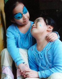 Cặp song sinh 16 tuổi học giỏi, đa tài ảnh 3 Cặp song sinh 16 tuổi học giỏi, đa tài ảnh 3