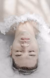 Bị xô đẩy, dìm xuống