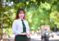 Khuôn mặt bầu bĩnh đáng yêu cùng với nước da trắng là lợi thế của Nhật Linh trước ống kính máy ảnh