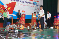 Sinh viên Đại học Sư phạm Kỹ thuật Vinh sáng tạo Robocon ảnh 4