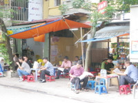 Đưa con đi thi, nỗi lòng cha mẹ ảnh 2