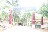 Ngôi trường mang tên người... đang sống! ảnh 5