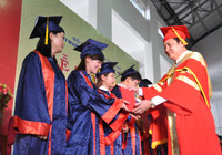 Trường ĐH Quy Nhơn: Trao bằng tốt nghiệp cho 1.774 sinh viên ảnh 2