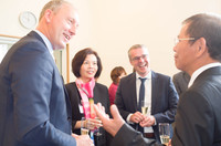 Vinamilk hợp tác với tập đoàn dinh dưỡng hàng đầu thế giới Chr. Hansen (Đan Mạch), tiên phong ứng dụng các chủng Probiotic tiên tiến vào sản phẩm sữa Vinamilk ảnh 5