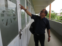 Ngân hàng Viettinbank niêm phong phòng học, phụ huynh hoang mang ảnh 4