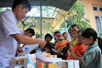  Tình nguyện đem sức khỏe, niềm vui đến với bà con vùng cao ảnh 12