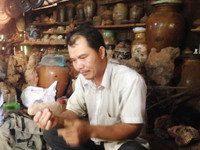 Kho báu cổ vật đồ sộ của anh nông dân ảnh 2