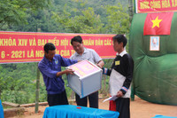 Bản làng vùng cao rộn ràng ngày bầu cử sớm ảnh 8