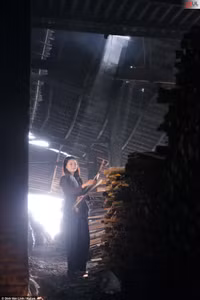 Bộ ảnh "Thiếu nữ bên lò gốm" phiên bản "con nhà lành" thu hút nhiều chú ý ảnh 9