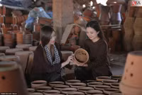 Bộ ảnh "Thiếu nữ bên lò gốm" phiên bản "con nhà lành" thu hút nhiều chú ý ảnh 1