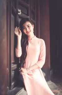 Thiếu nữ Hà thành duyên dáng tà áo dài chào mừng 20/11 ảnh 4