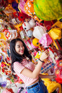 Thiếu nữ Hà thành nô nức khoe sắc mùa Trung thu ảnh 1 Thiếu nữ Hà thành nô nức khoe sắc mùa Trung thu ảnh 1