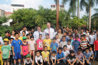 Đại sứ Hoa Kỳ tại Việt Nam thăm Làng trẻ em SOS ảnh 3