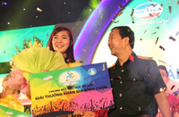 Cô giáo tương lai xinh đẹp và cơ duyên hát “một mình“ ảnh 5