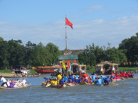  Sội động hội đua ghe trên sông Hương mừng Quốc khánh ảnh 4