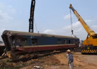 Vụ tai nạn đường sắt qua lời kể của phụ lái ảnh 1 Vụ tai nạn đường sắt qua lời kể của phụ lái ảnh 1