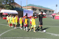 Nghệ An: Mặc trời nắng, cầu thủ nhí vẫn ra sân quyết liệt ảnh 2