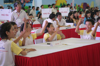 Học sinh hào hứng tìm hiểu kỹ năng tham gia giao thông an toàn ảnh 5