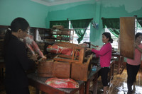 Nước lụt mênh mông, chúng tôi không thể bỏ học sinh về cứu tài sản ở nhà ảnh 2